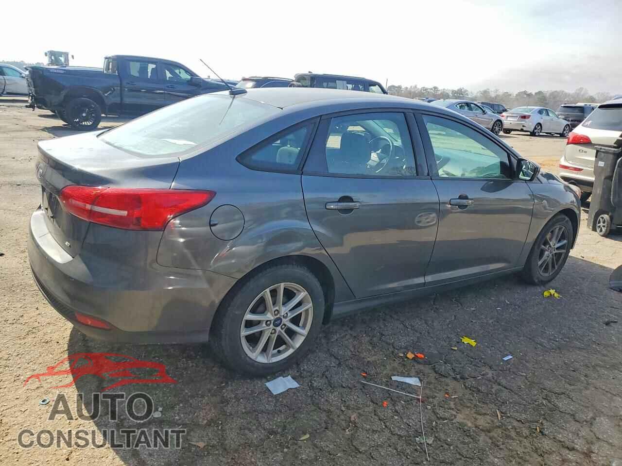 FORD FOCUS 2018 - 1FADP3F24JL207195