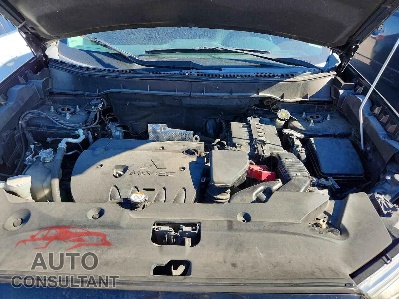 MITSUBISHI OUTLANDER 2015 - 4A4AP3AW8FE052484