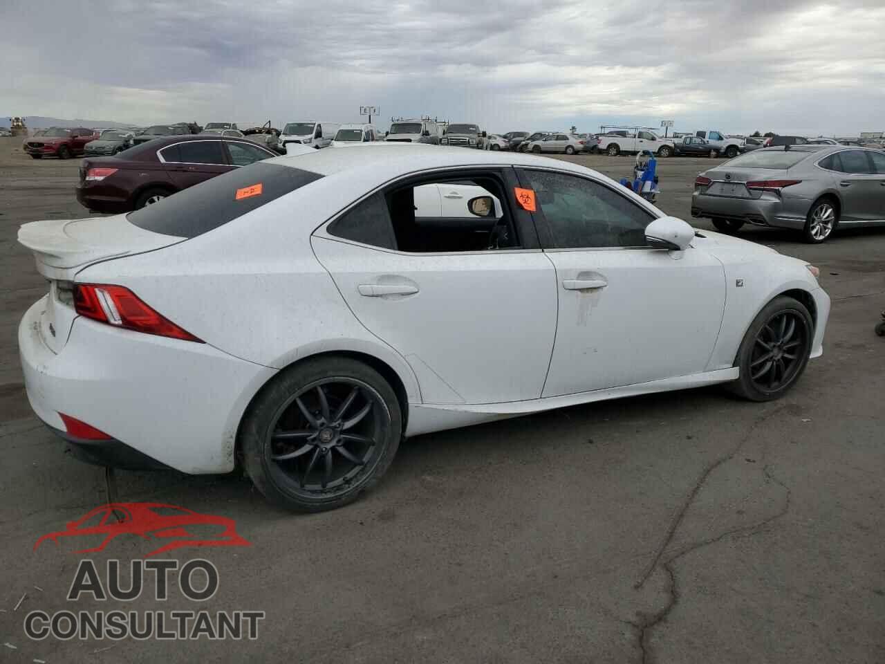 LEXUS IS 2014 - JTHBE1D20E5006935