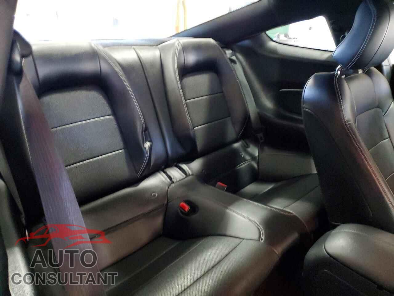 FORD MUSTANG 2017 - 1FA6P8THXH5293075