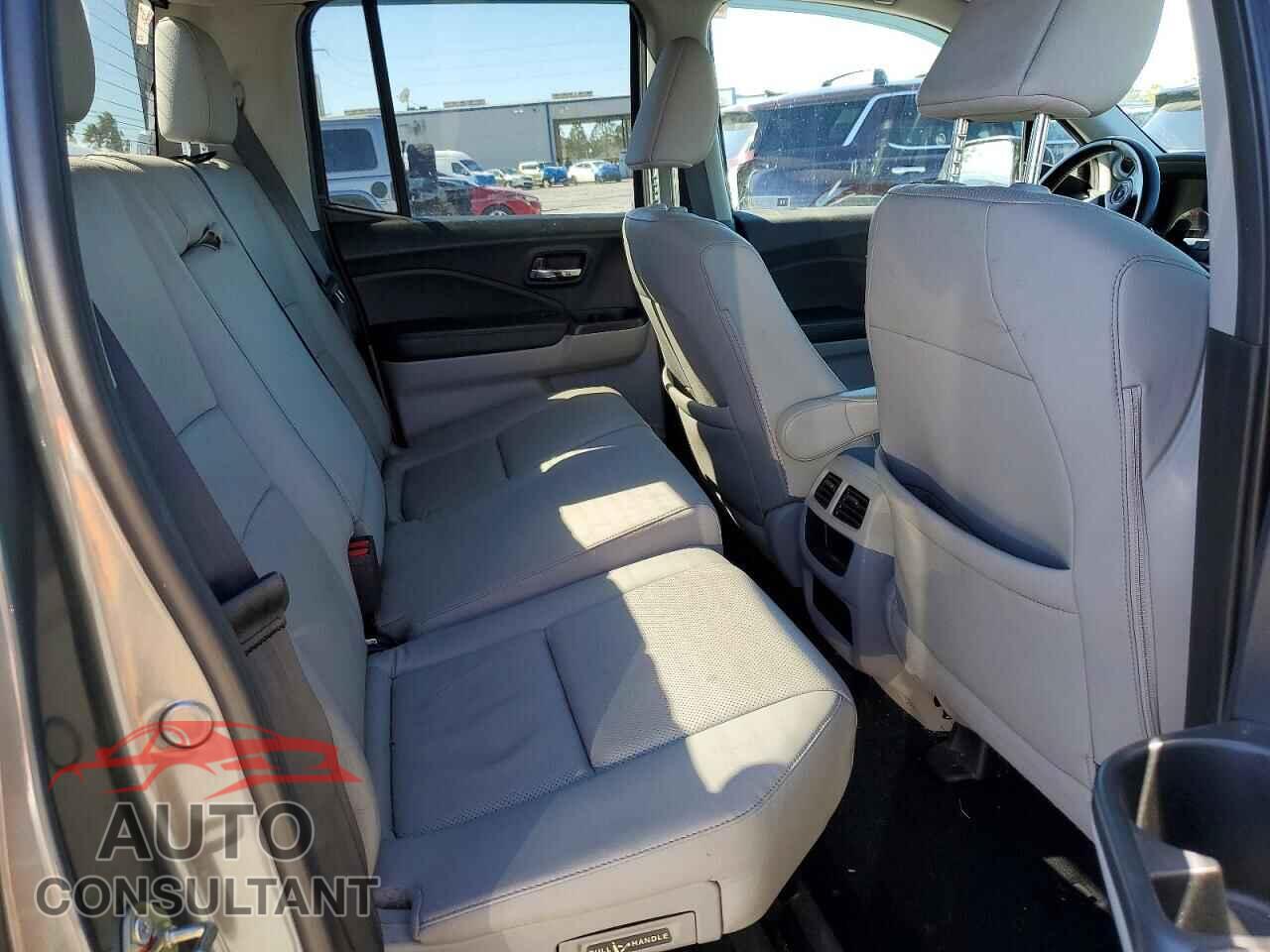 HONDA RIDGELINE 2017 - 5FPYK3F61HB028307
