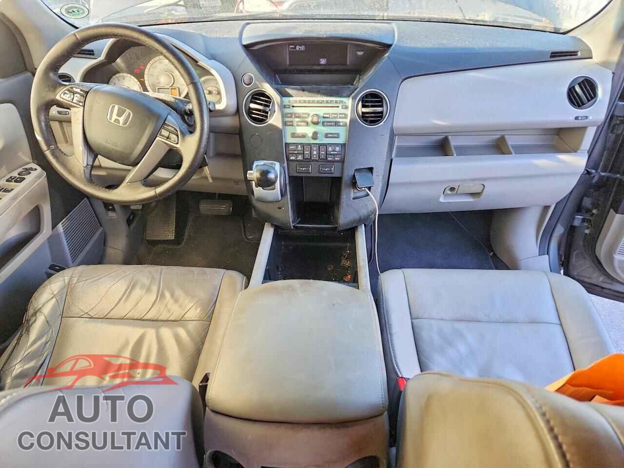 HONDA PILOT 2011 - 5FNYF3H51BB028669
