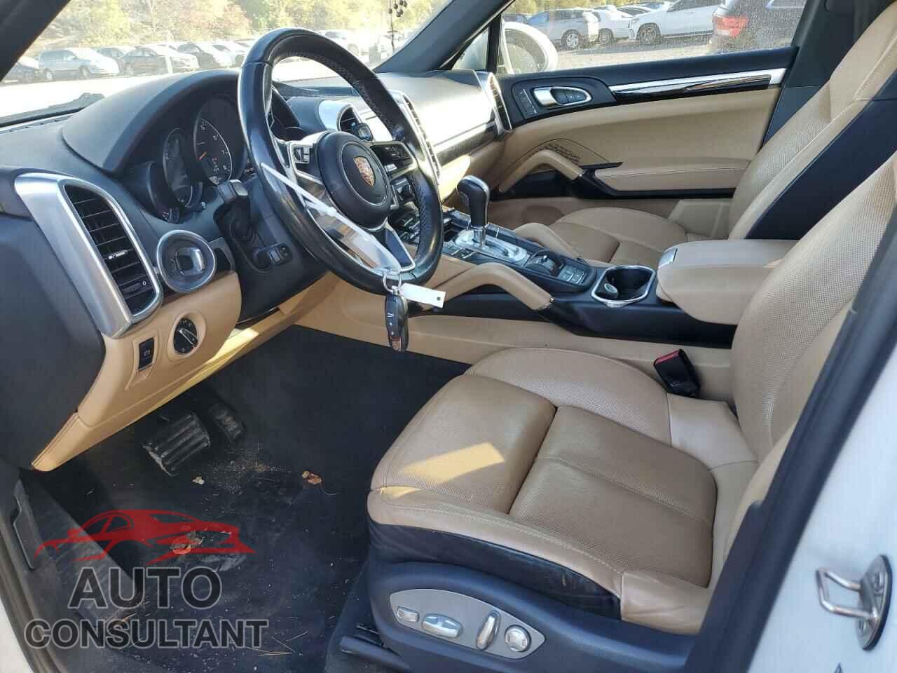 PORSCHE CAYENNE 2016 - WP1AA2A22GLA01445