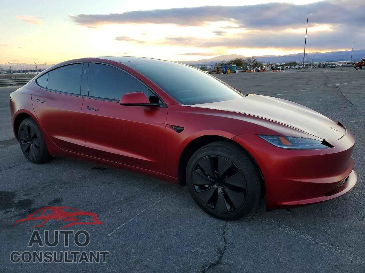 TESLA MODEL 3 2024 - 5YJ3E1EA5RF827366