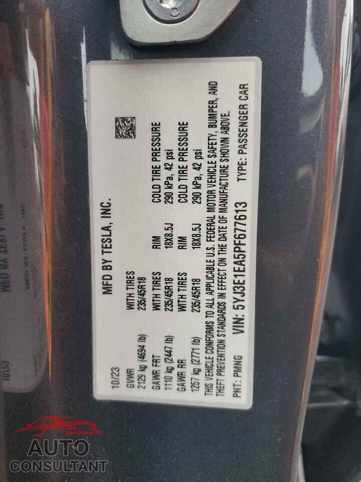 TESLA MODEL 3 2023 - 5YJ3E1EA5PF677613