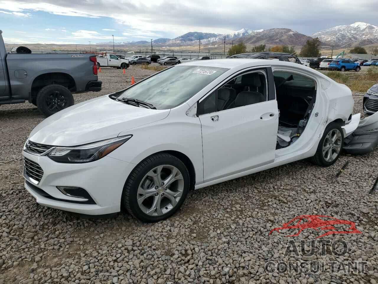 CHEVROLET CRUZE 2018 - 1G1BF5SM3J7183917