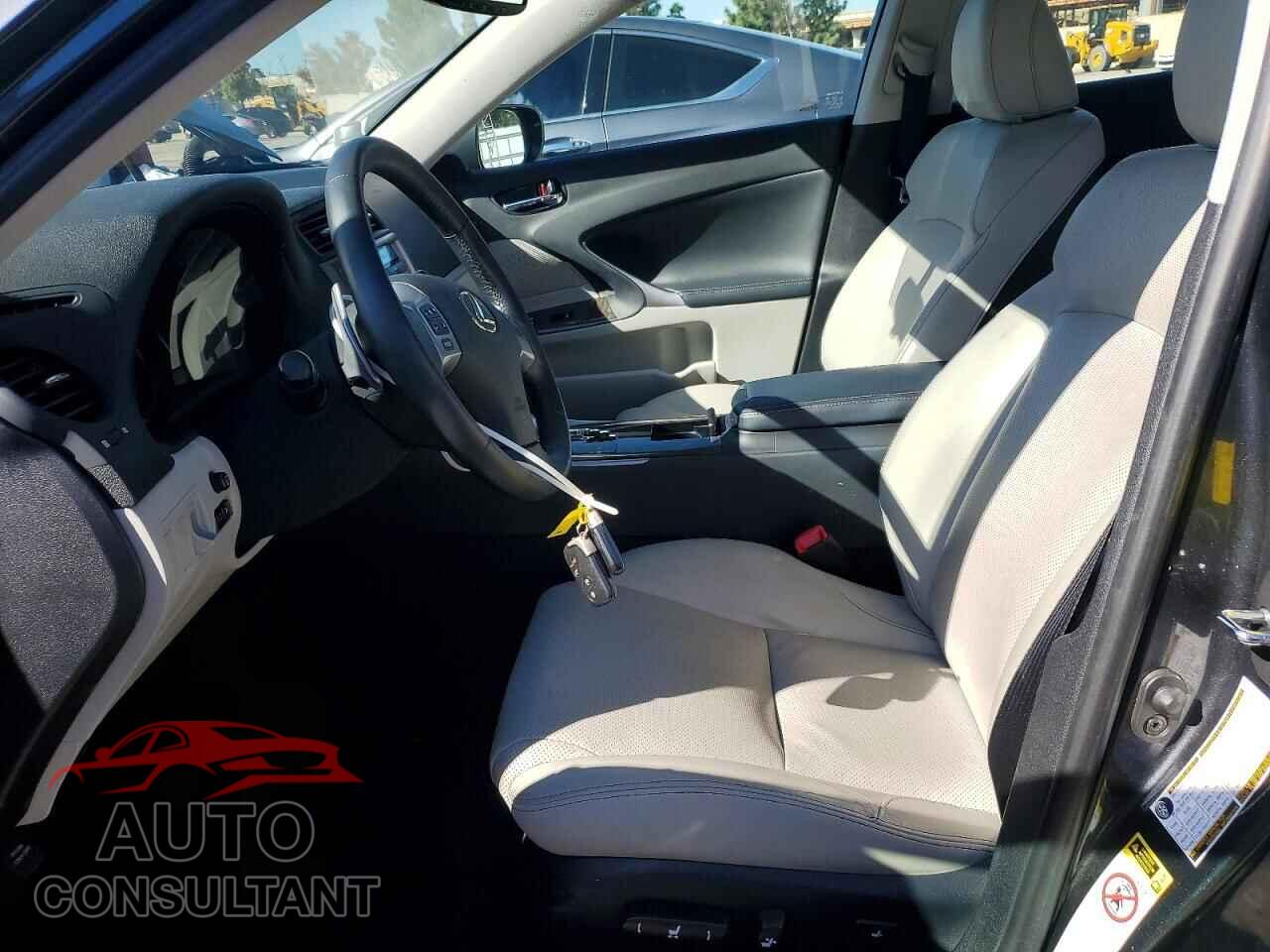 LEXUS IS 2011 - JTHBF5C21B5144856