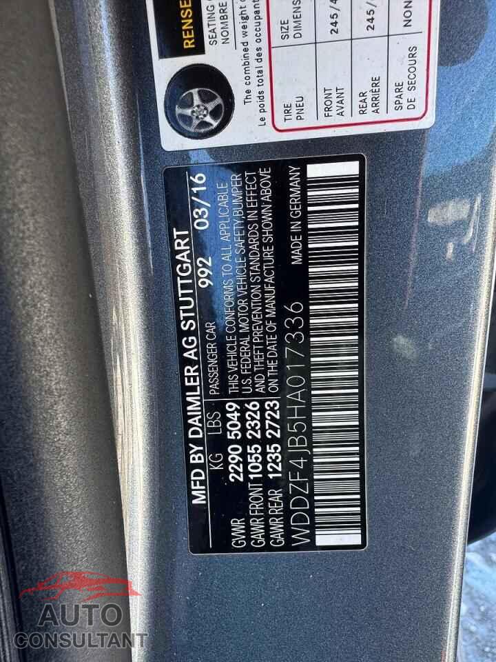 MERCEDES-BENZ E-CLASS 2017 - WDDZF4JB5HA017336