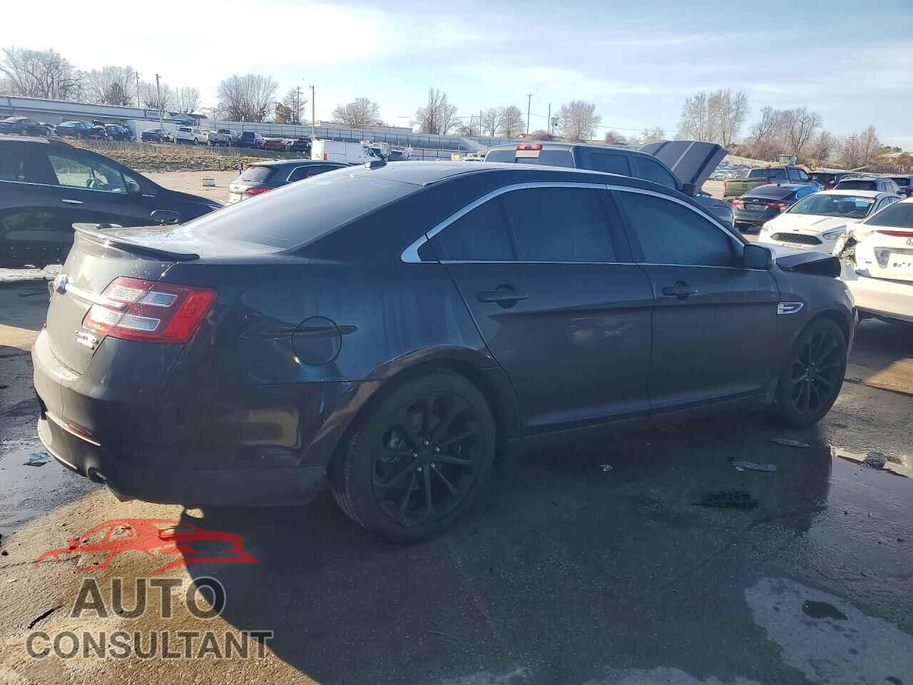 FORD TAURUS 2015 - 1FAHP2F82FG172866
