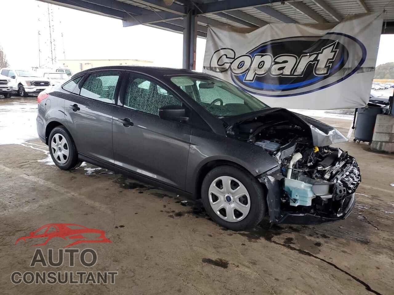 FORD FOCUS 2017 - 1FADP3E23HL219883
