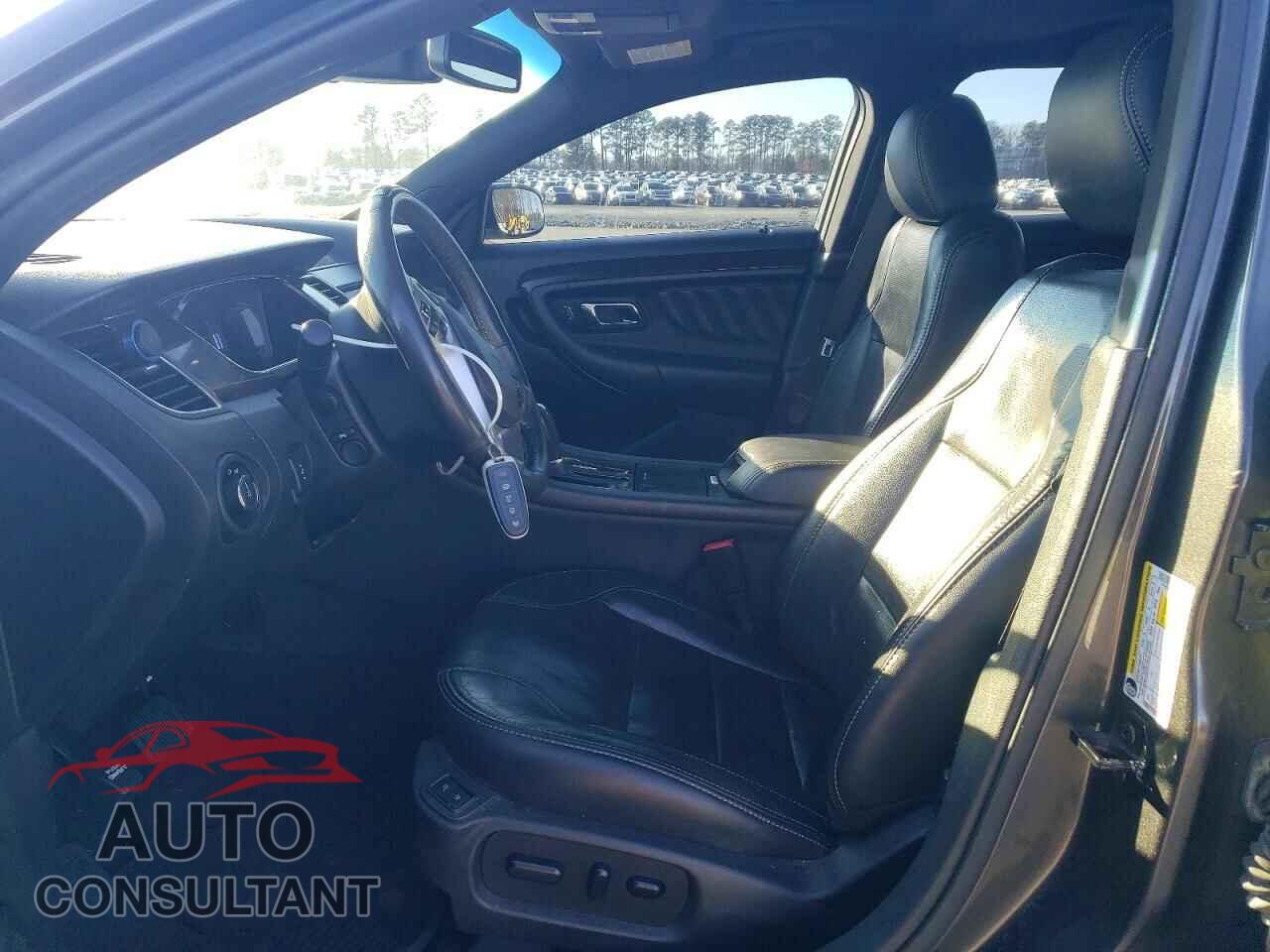 FORD TAURUS 2015 - 1FAHP2F82FG193684