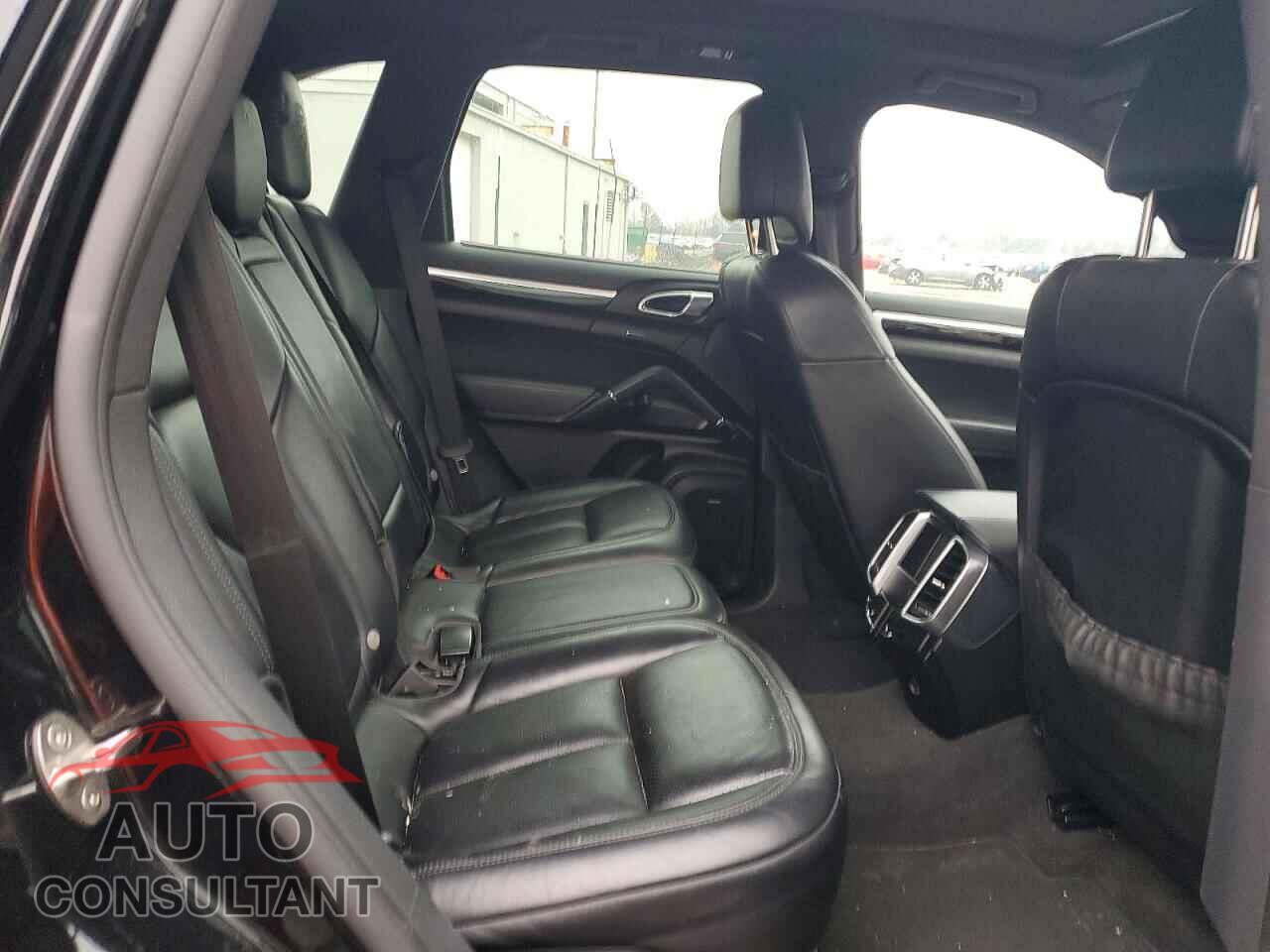 PORSCHE CAYENNE 2017 - WP1AA2A22HKA81319