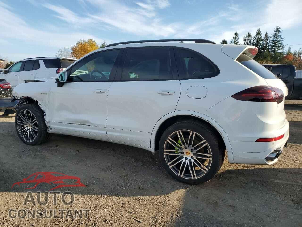 PORSCHE CAYENNE 2017 - WP1AE2A28HLA74518