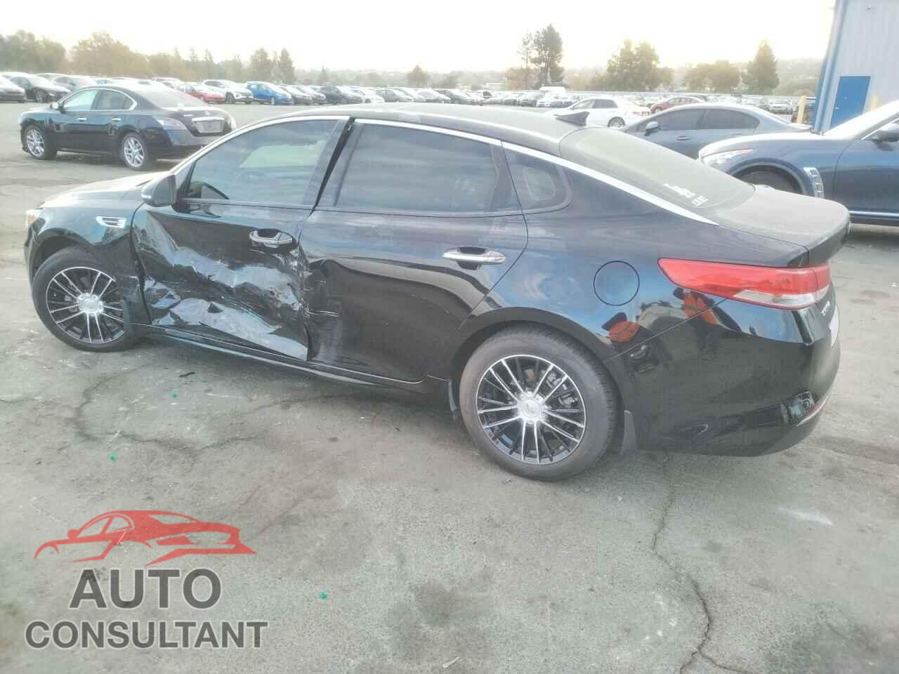 KIA OPTIMA 2018 - 5XXGU4L35JG260734