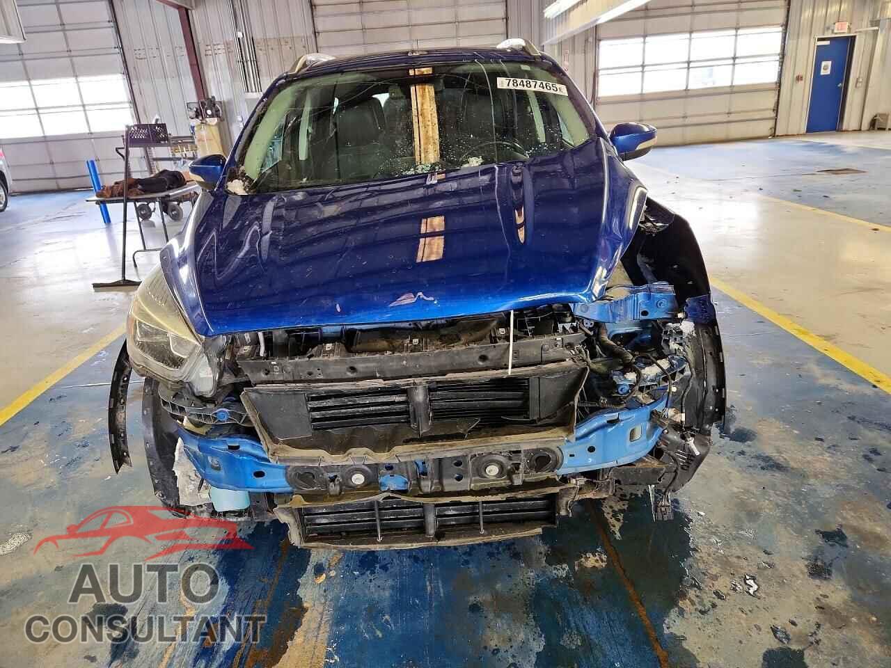FORD ESCAPE 2017 - 1FMCU9JD9HUE05149