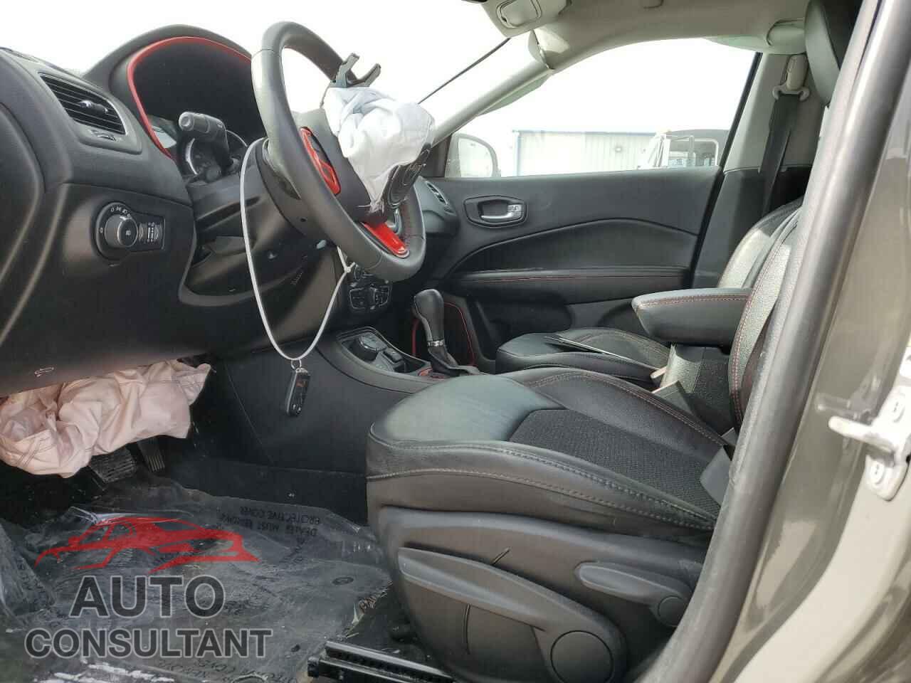 JEEP COMPASS 2021 - 3C4NJDDB2MT600551