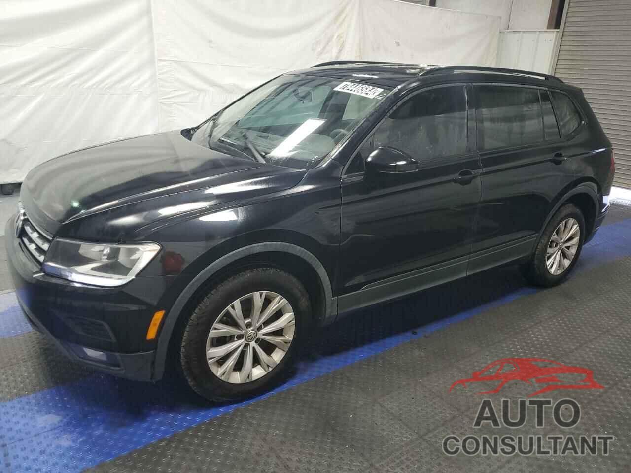 VOLKSWAGEN TIGUAN 2018 - 3VV1B7AX8JM023139