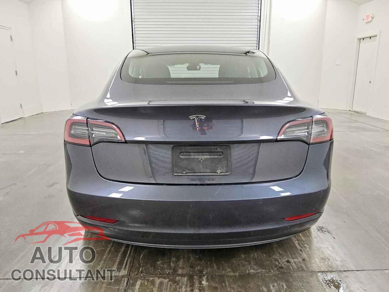 TESLA MODEL 3 2022 - 5YJ3E1EA9NF288258