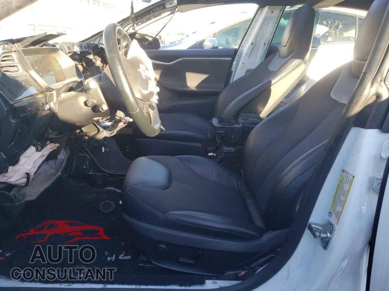 TESLA MODEL S 2016 - 5YJSA1E18GF161639