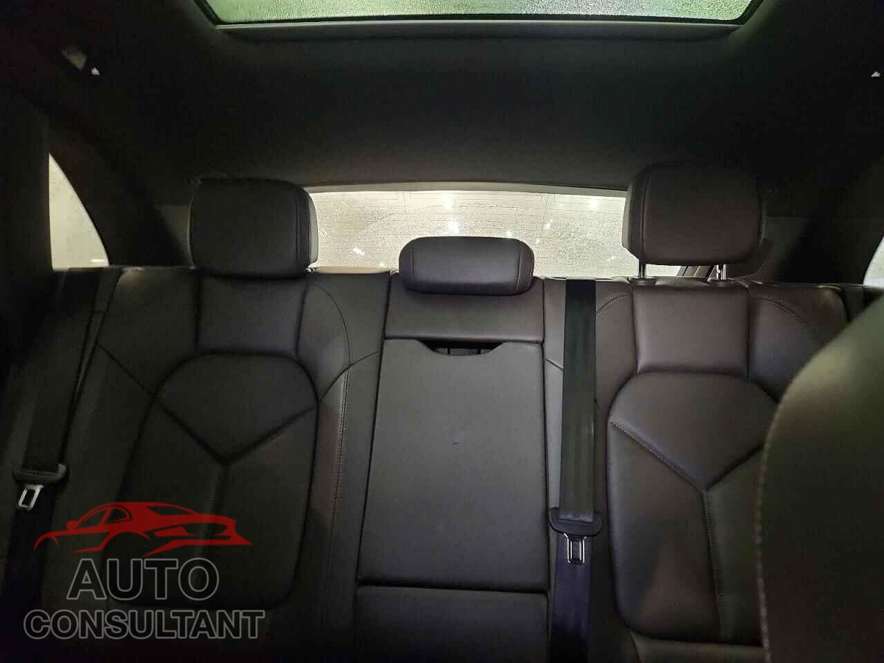 PORSCHE MACAN 2016 - WP1AB2A5XGLB45798