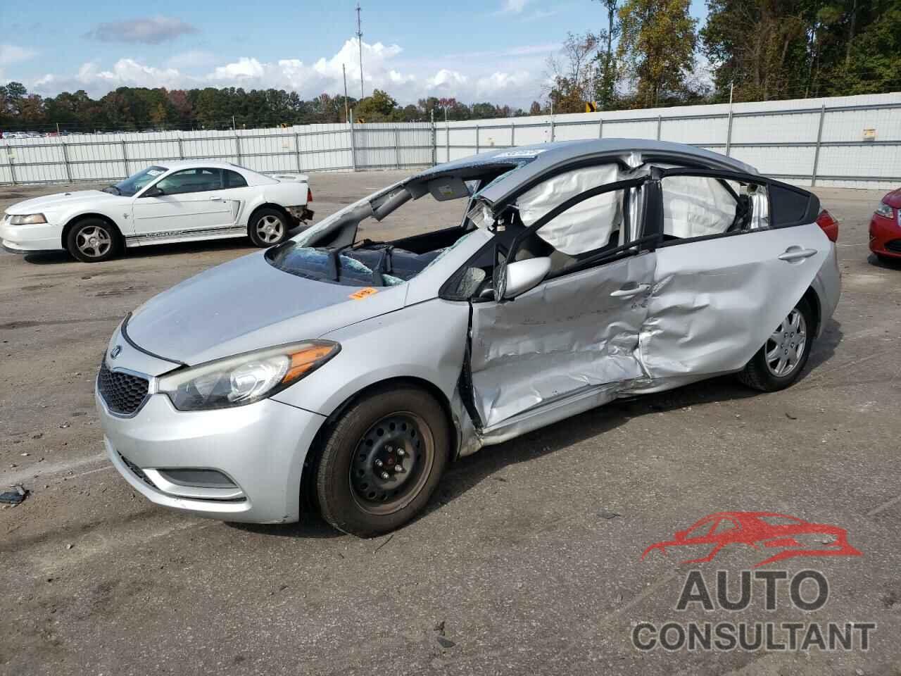 KIA FORTE 2016 - KNAFK4A63G5612962