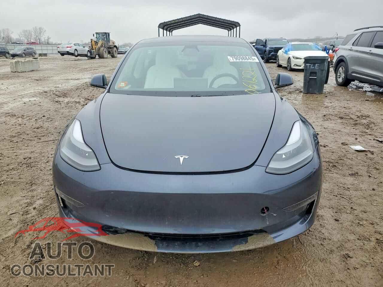 TESLA MODEL 3 2021 - 5YJ3E1EB3MF061221