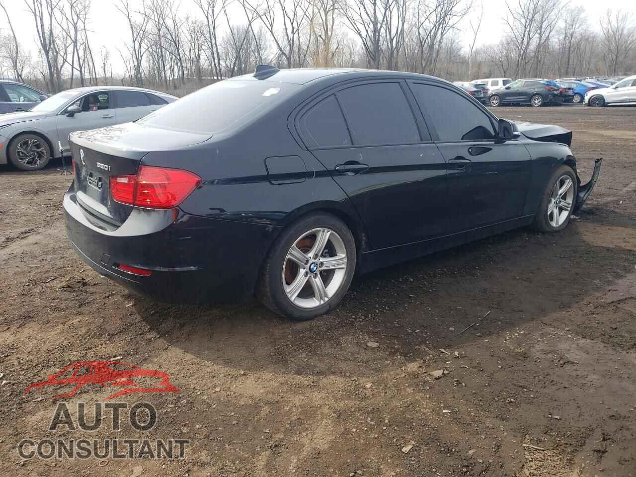 BMW 3 SERIES 2015 - WBA3B1C56FP681363