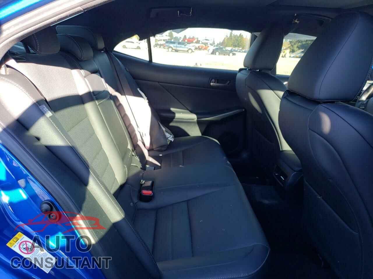 LEXUS IS 2017 - JTHCE1D28H5013012