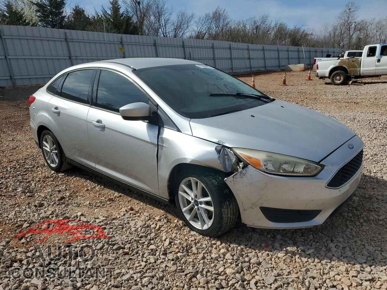 FORD FOCUS 2018 - 1FADP3F26JL273120