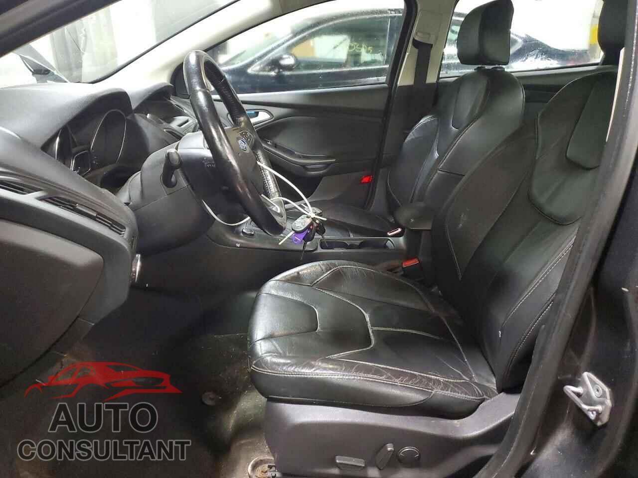 FORD FOCUS 2016 - 1FADP3F22GL302346