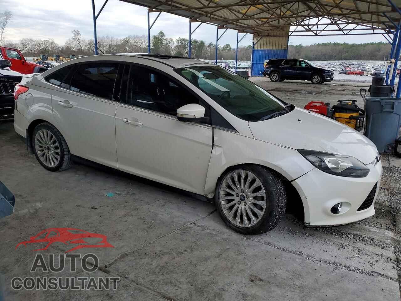 FORD FOCUS 2012 - 1FAHP3J22CL160342