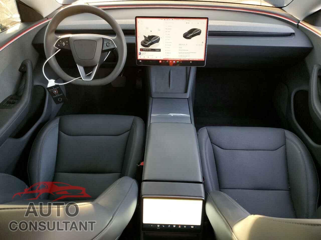 TESLA MODEL 3 2024 - 5YJ3E1EA4RF855661