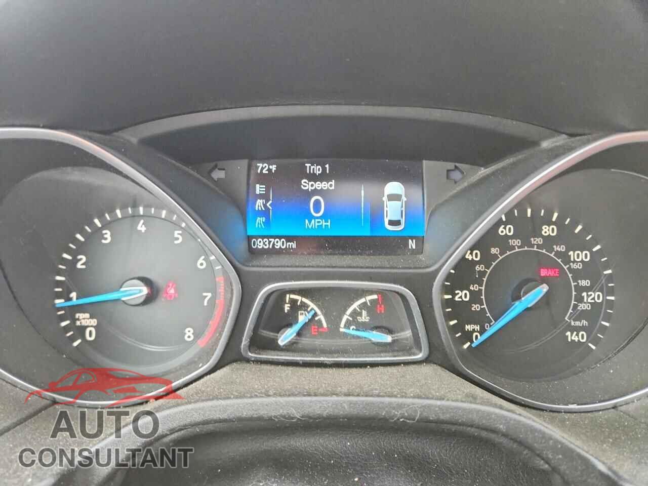 FORD FOCUS 2015 - 1FADP3K26FL214775