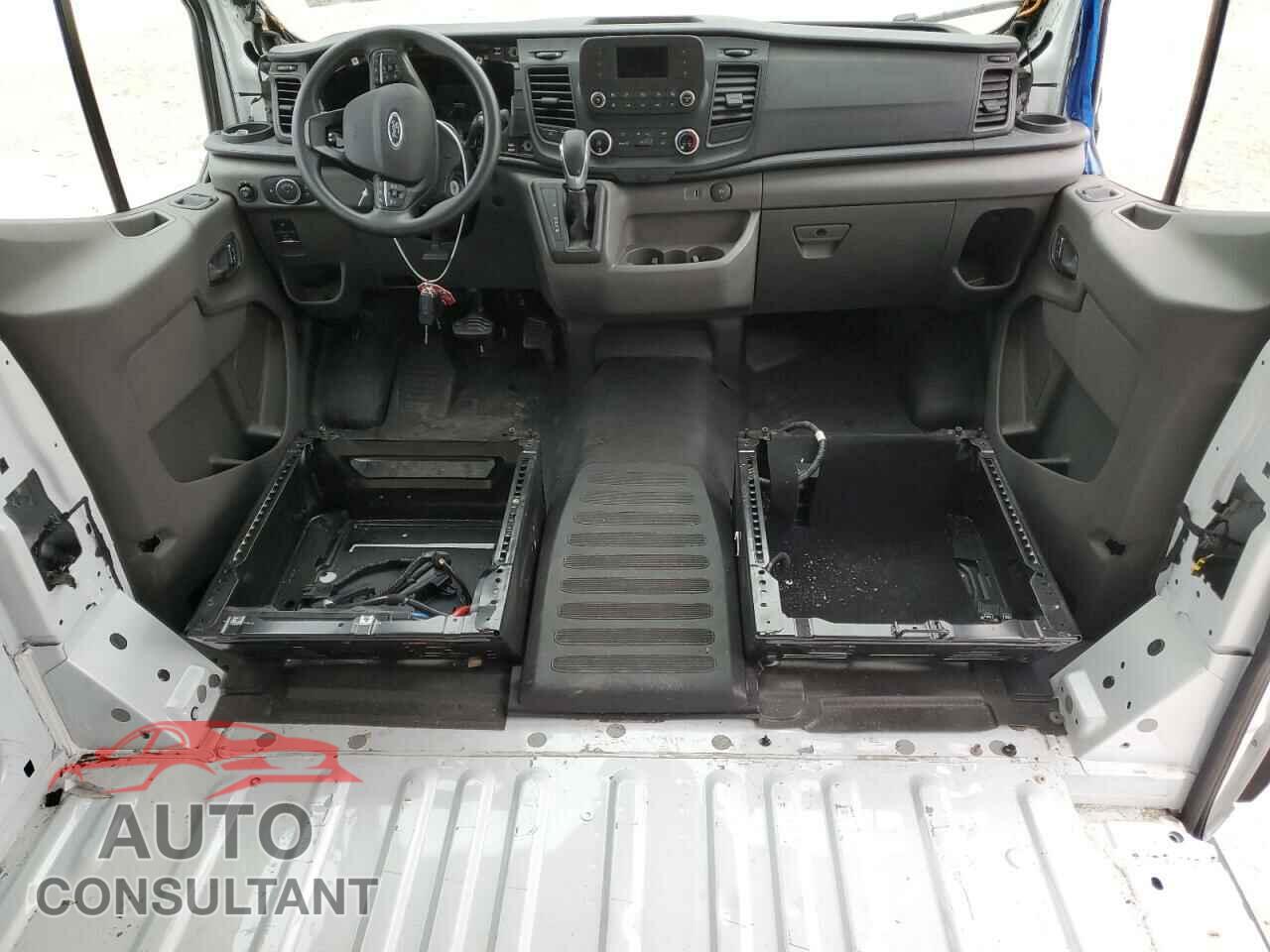 FORD TRANSIT 2023 - 1FTBR1Y82PKB06558