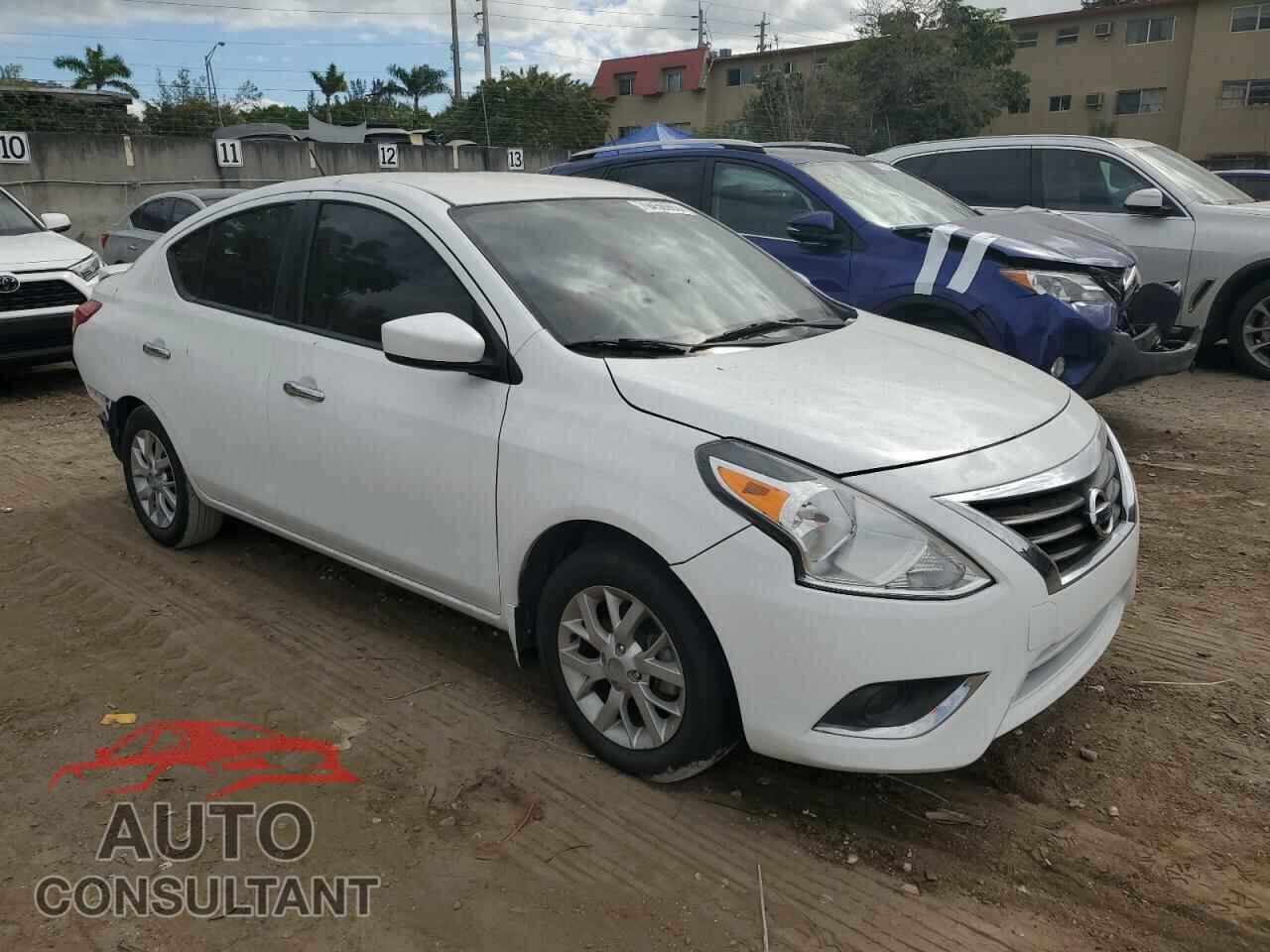 NISSAN VERSA 2017 - 3N1CN7AP8HL865948