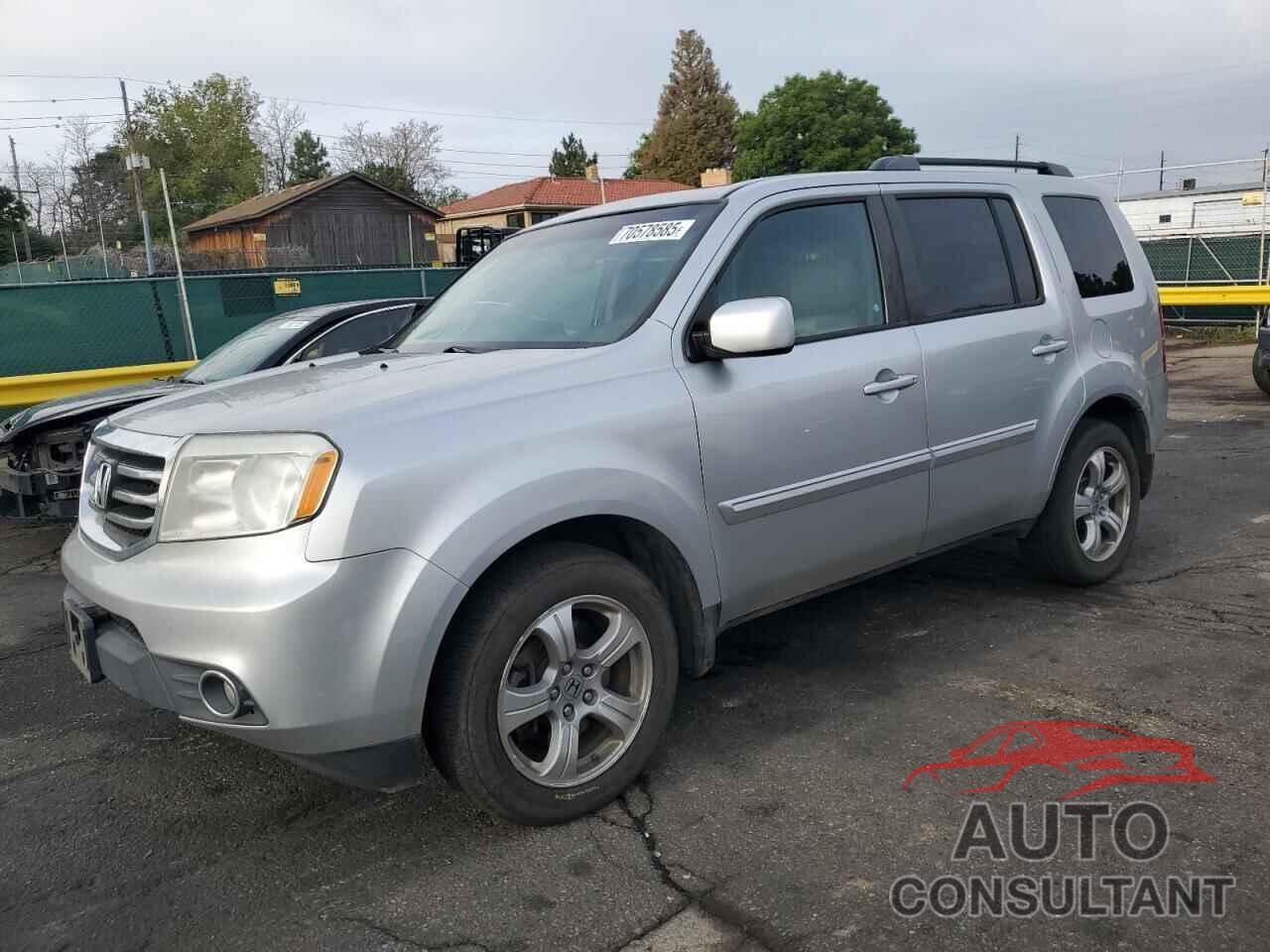 HONDA PILOT 2013 - 5FNYF4H57DB023677