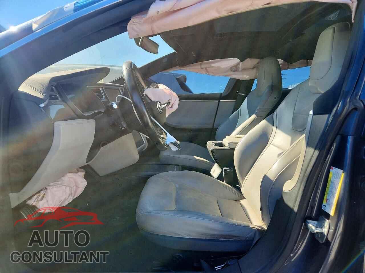TESLA MODEL S 2016 - 5YJSA1E41GF140917