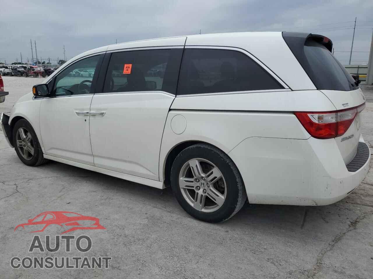HONDA ODYSSEY 2013 - 5FNRL5H90DB042724