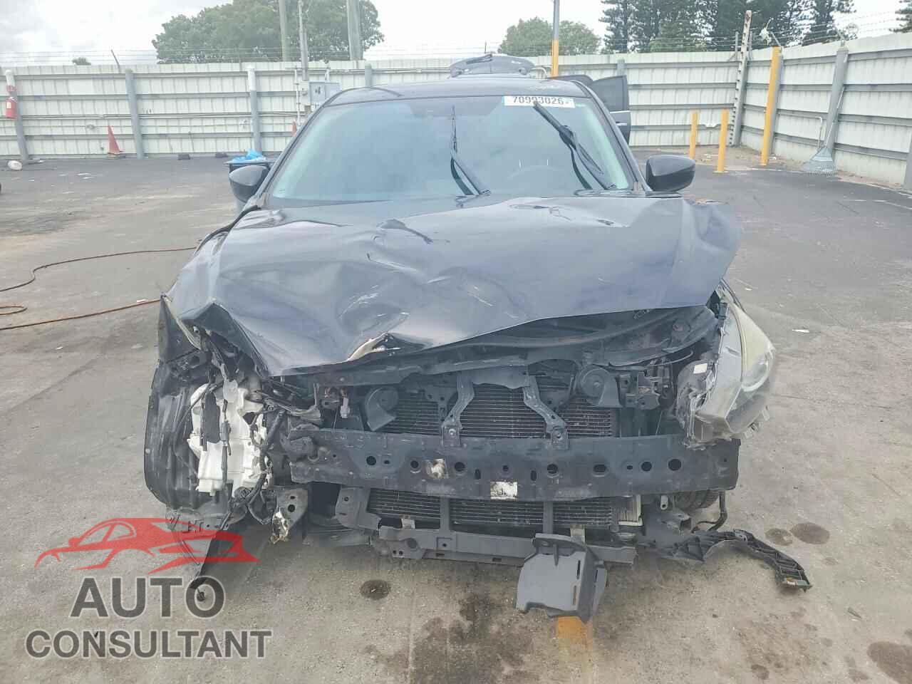 MAZDA 3 2017 - 3MZBN1U73HM113986