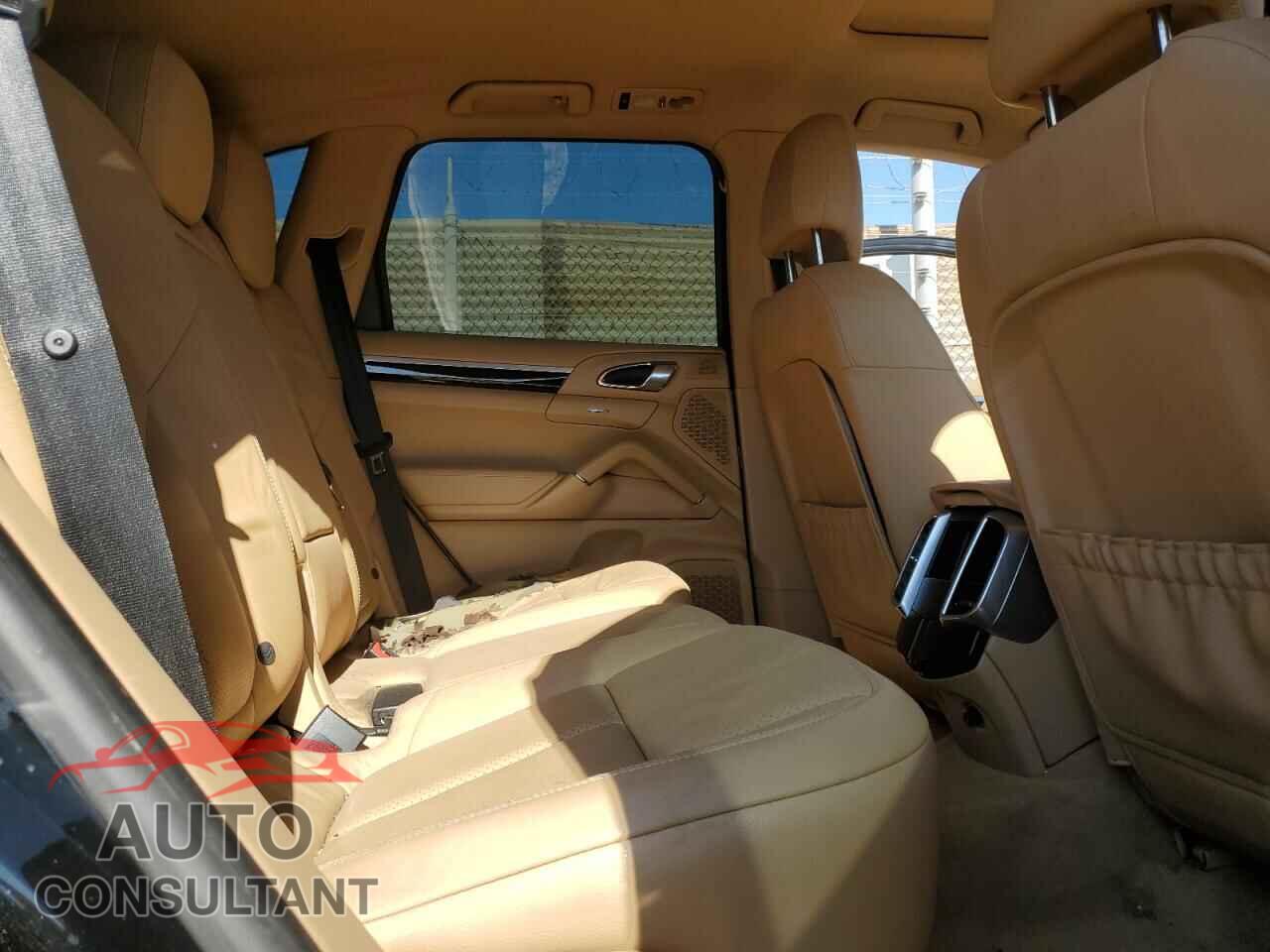 PORSCHE CAYENNE 2014 - WP1AA2A29ELA03691
