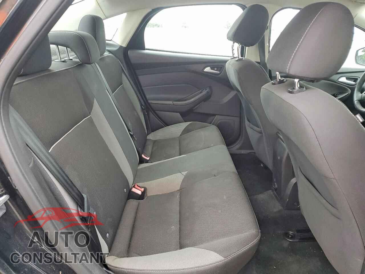 FORD FOCUS 2014 - 1FADP3F23EL414960