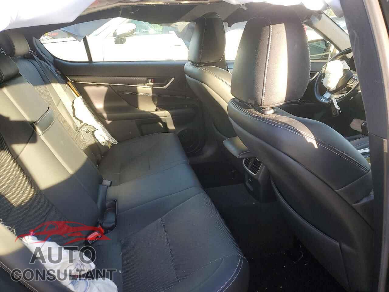 LEXUS GS 2018 - JTHCZ1BL4JA009455
