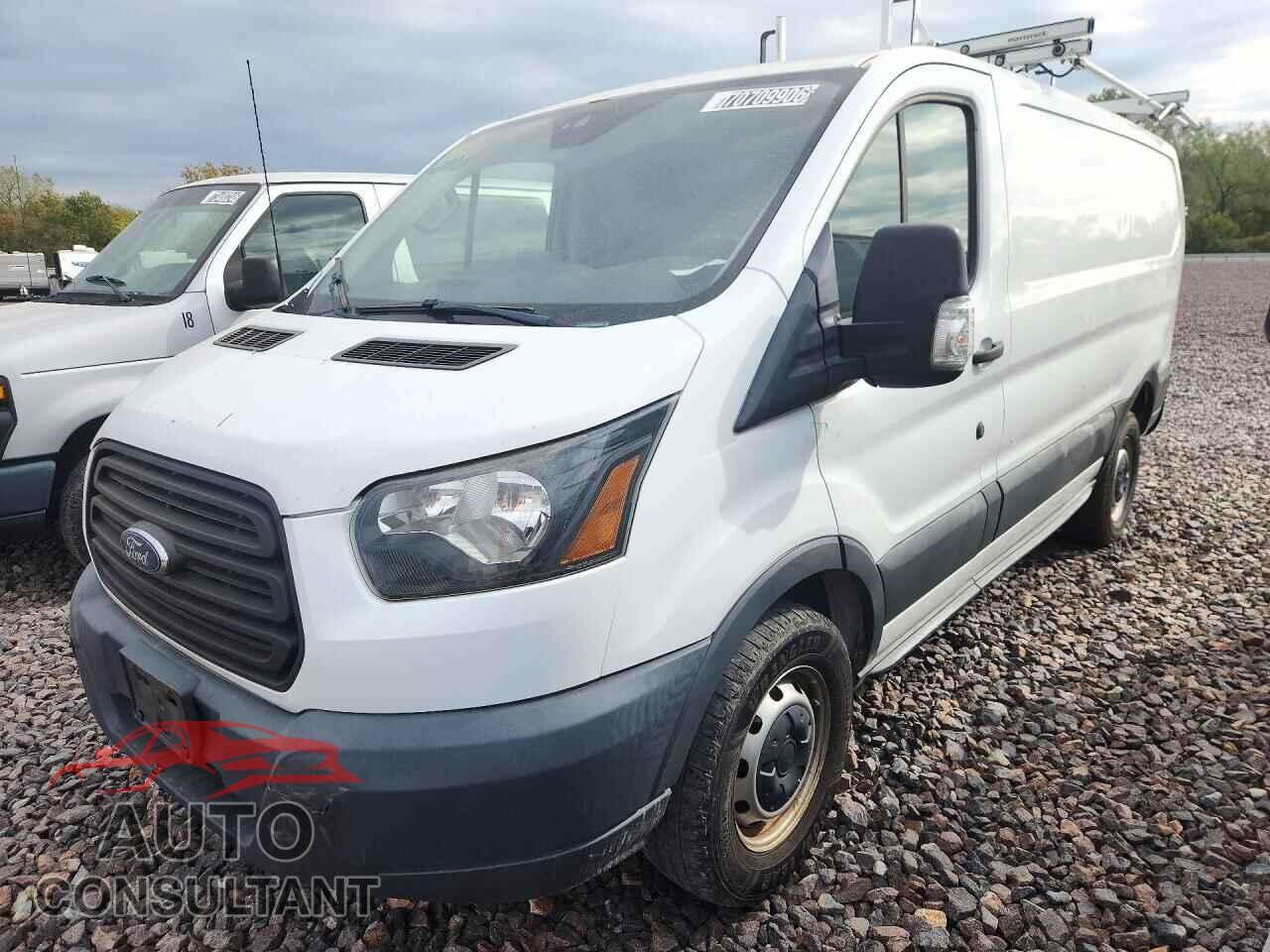 FORD TRANSIT 2016 - 1FTYR1YM0GKB55541