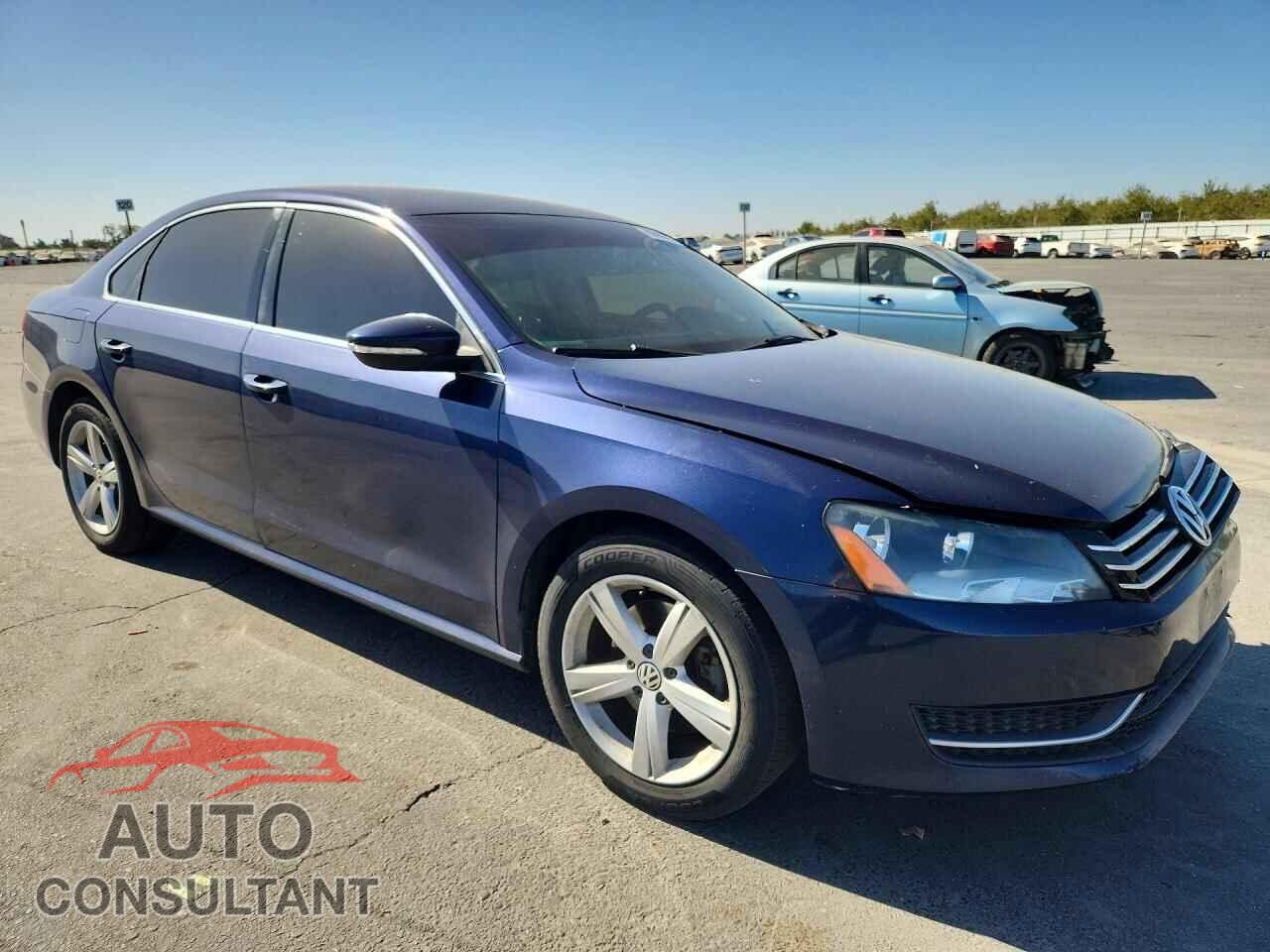VOLKSWAGEN PASSAT 2012 - 1VWBP7A35CC066727
