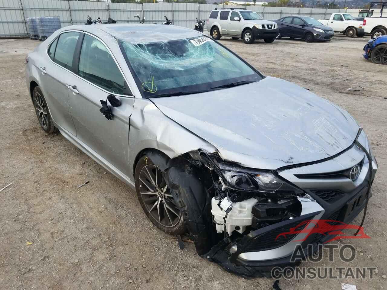 TOYOTA CAMRY 2021 - 4T1G11AK4MU580669