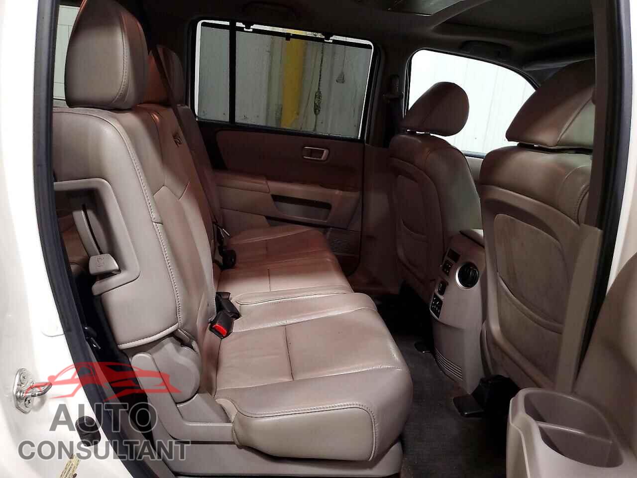 HONDA PILOT 2013 - 5FNYF4H92DB056122