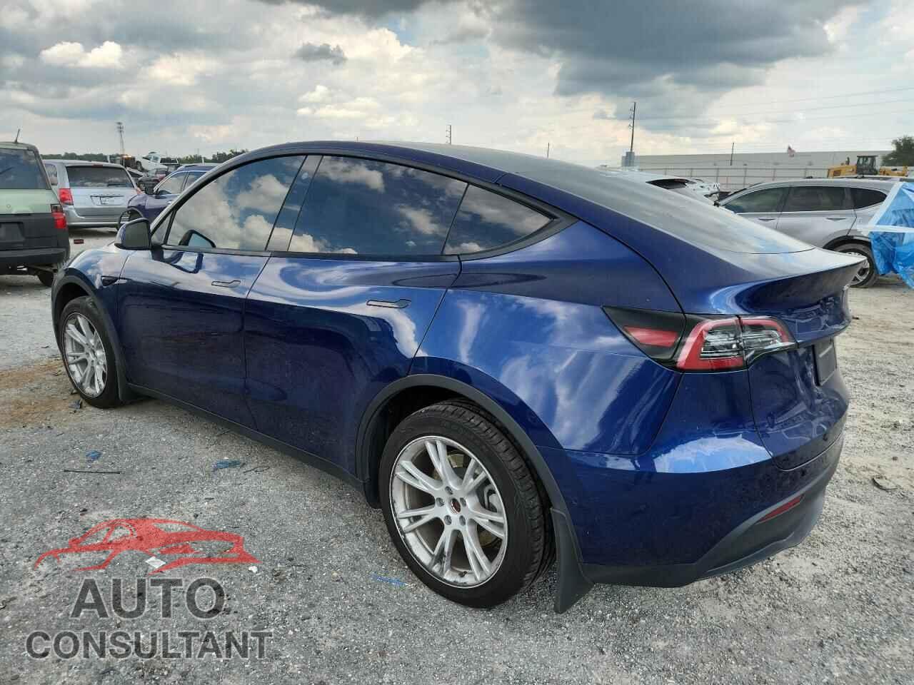 TESLA MODEL Y 2022 - 7SAYGAEE9NF549300