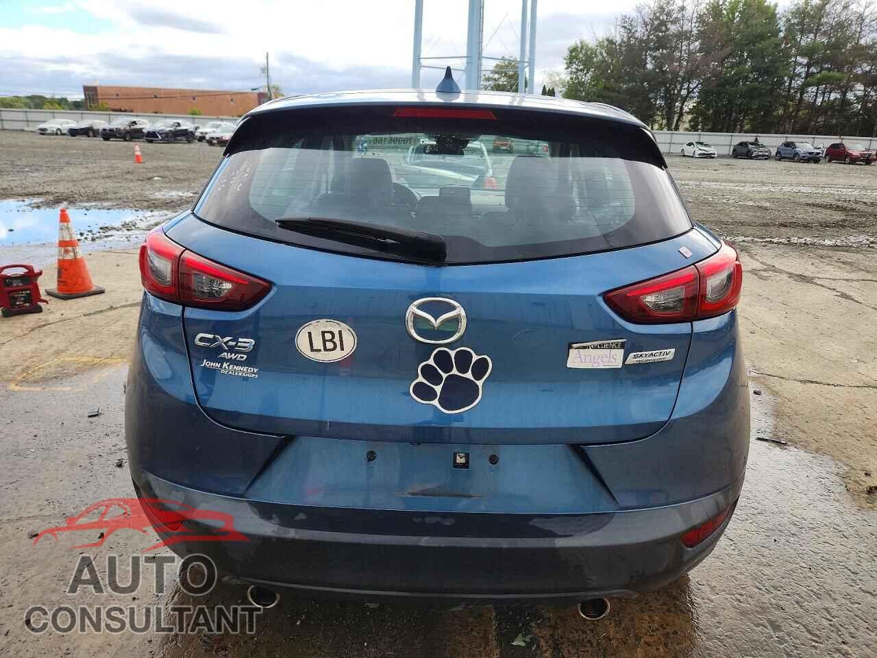 MAZDA CX-3 2018 - JM1DKFC76J0323316