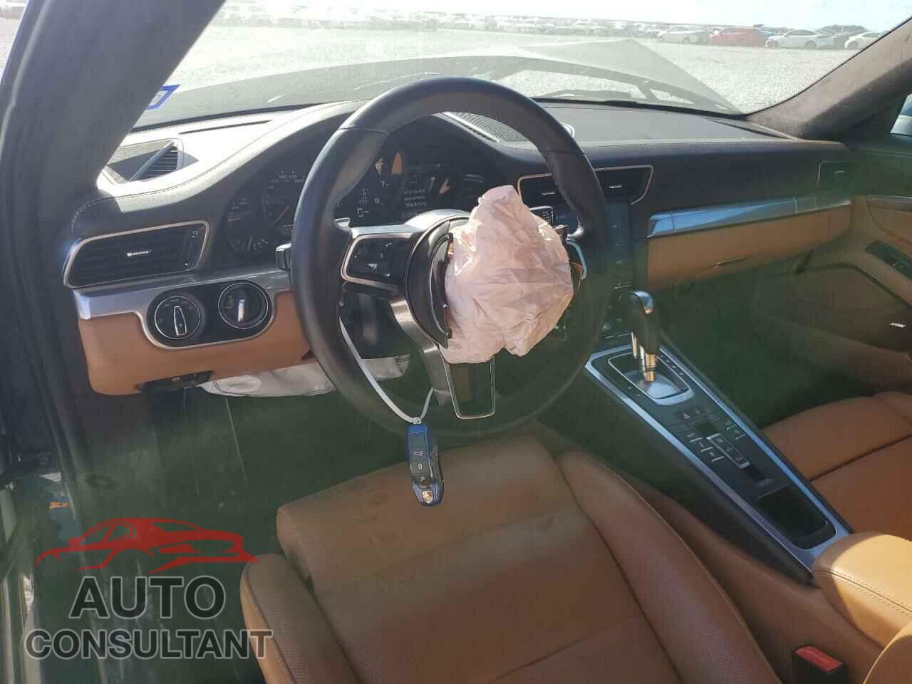 PORSCHE 911 2018 - WP0AA2A90JS106089