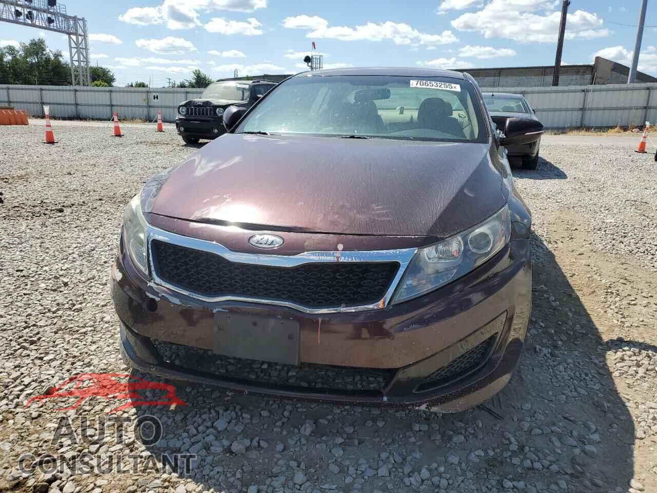 KIA OPTIMA 2011 - KNAGM4A76B5085094